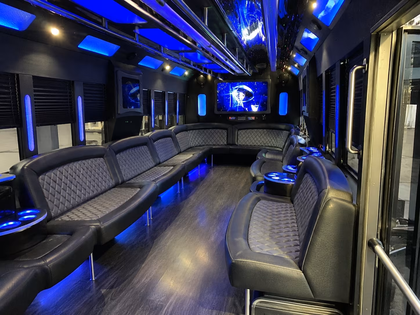 downey 28 passenger party bus interior