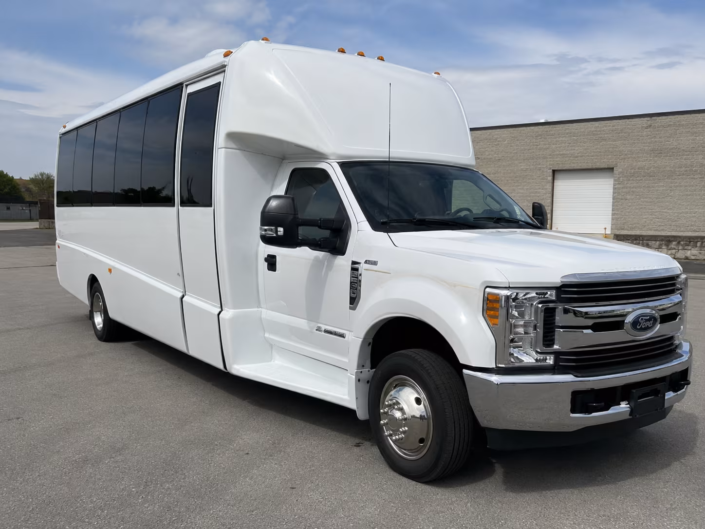 field trip buses to museums and cultural centers in los angeles