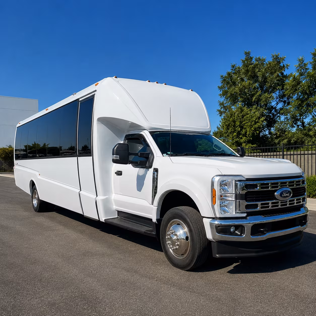 minibuses for aquarium and waterfront field trips from downey