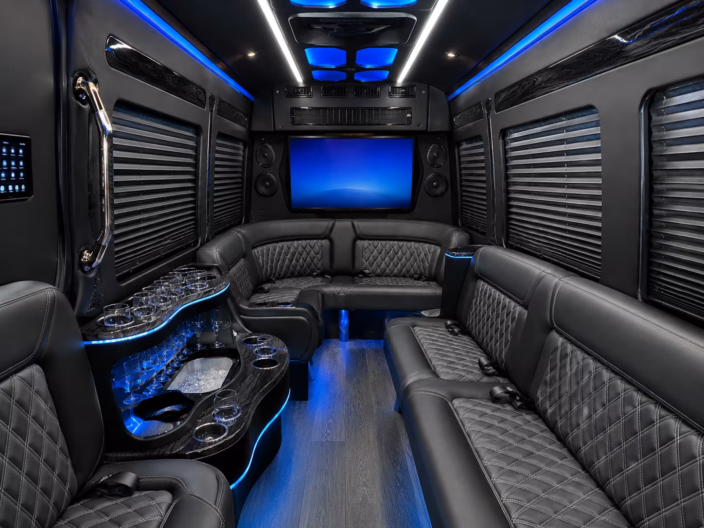 shuttle buses to sofi stadium and crypto com arena shows